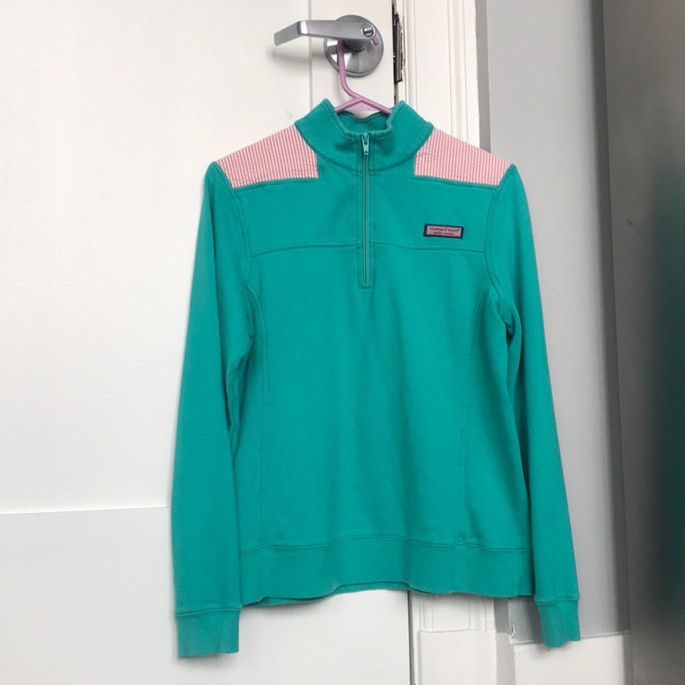 Vineyard Vines seersucker pullover